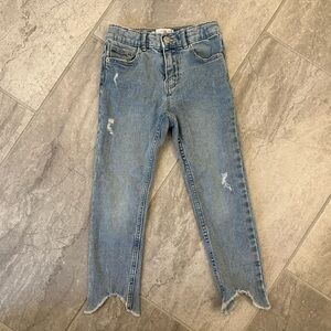 Girls Zara uneven frayed hem jeans size 5